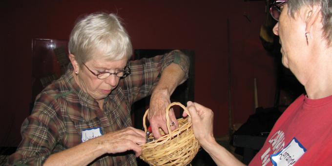 Basket making workshop - Judy Huggins, instructor