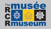 Musée The Royal Canadian Regiment Museum Logo on grey background