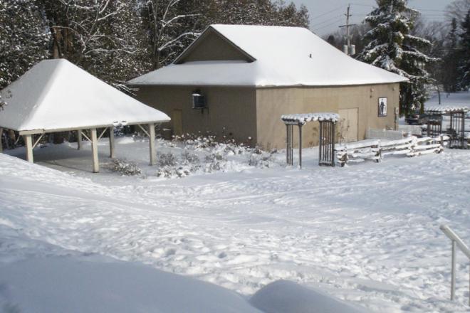 Winter in Memorial Park draws tobogganers